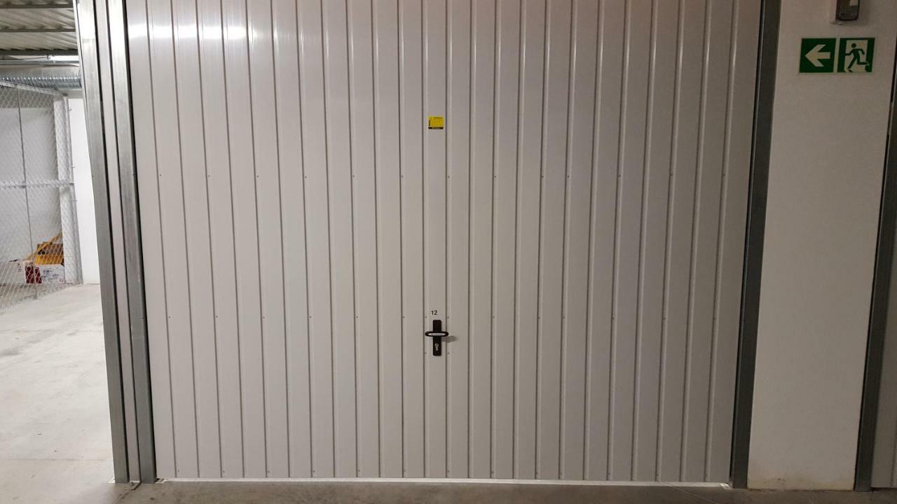 Korab Apartments Jagiellonska โควอบเซก ภายนอก รูปภาพ